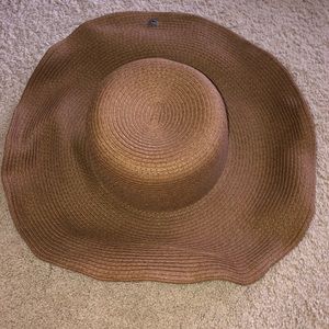 Floppy Woman’s Hat